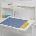 IKEA BONSYRSA Podkładka na biurko niebieska ze wzorem w zwierzęta 60x37 cm - obrazek 3