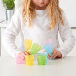 SZKLANKI PLASTIKOWE DLA DZIECI DUKTIG 8 SZT. - obrazek 2