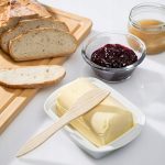 IKEA SMORKLICK NÓŻ DO MASŁA Z DREWNA SOSNY 4 SZT. - obrazek 2