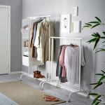 IKEA RIGGA WIESZAK NA UBRANIA STOJĄCY BIAŁY - obrazek 3