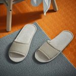 IKEA SKOVELSJON KAPCIE DOMOWE BEŻOWE S/M - obrazek 4