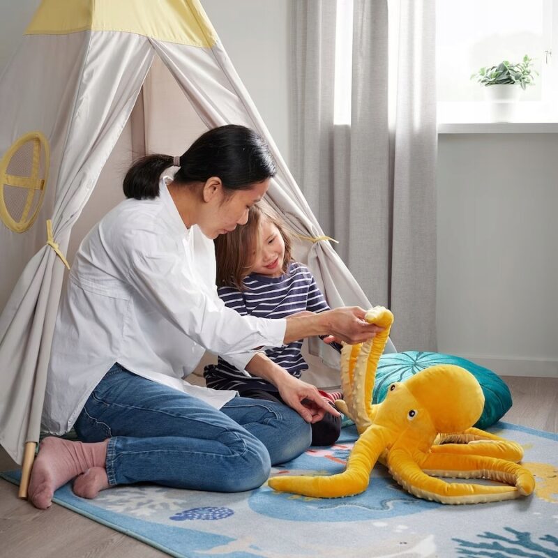 IKEA BLAVINGAD OŚMIORNICA MASKOTKA PLUSZAK 50 CM - obrazek 3