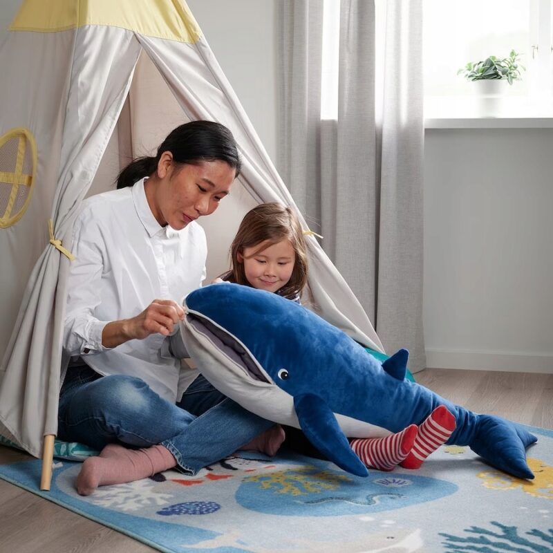 IKEA BLAVINGAD WIELORYB PŁETWAL BŁĘKITNY PLUSZ 100 - obrazek 5