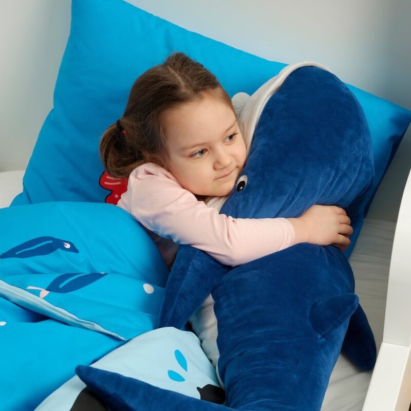 IKEA BLAVINGAD WIELORYB PŁETWAL BŁĘKITNY PLUSZ 100 - obrazek 3